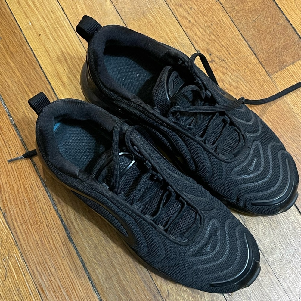 Women’s Air Max us size 37.5